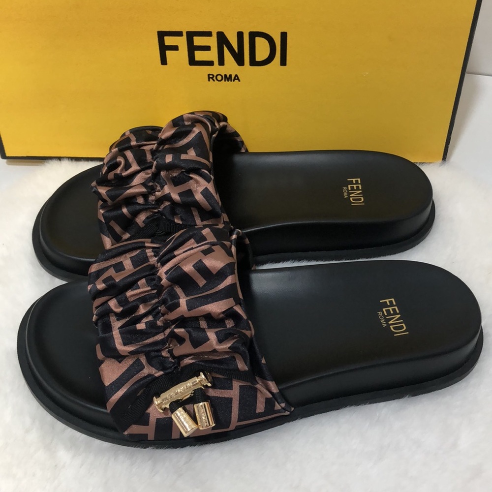 Fendi Women's Authentic Slippers
